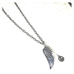 New Handmade feather and peace sign necklace 27 inches